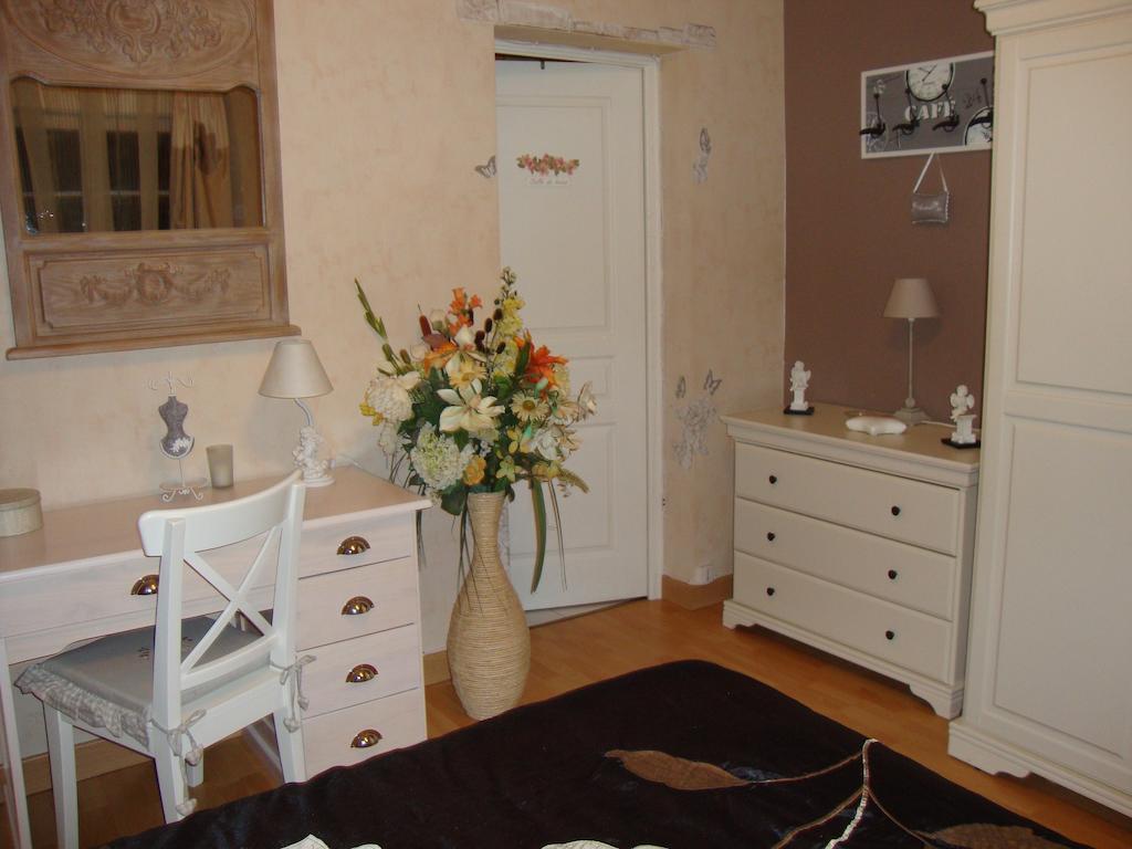 Le Refuge Des Anges Hotell Presles-et-Thierny Rom bilde