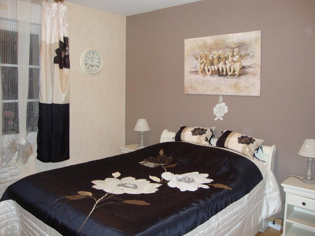 Le Refuge Des Anges Hotell Presles-et-Thierny Rom bilde